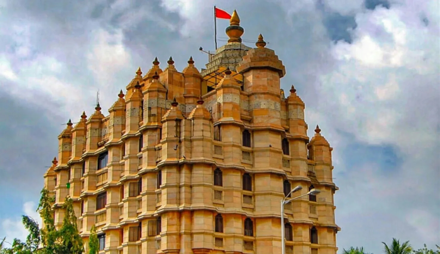 Siddhivinayak Temple : A Complete Travel & Darshan Guide