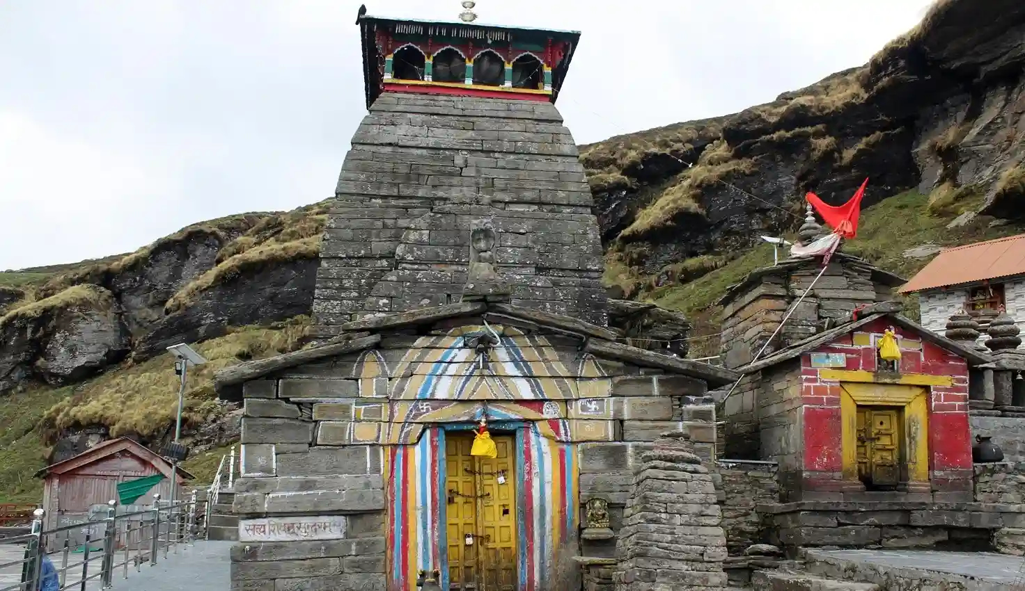 Tungnath Temple Travel Guide 2025: Everything You Need to Know