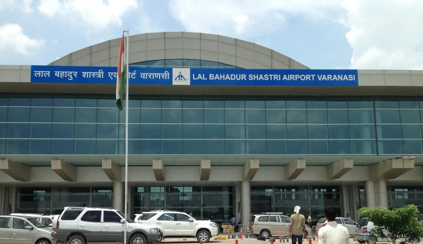 Varanasi Airport Guide 2025: Terminals, Facilities, and Travel Tips