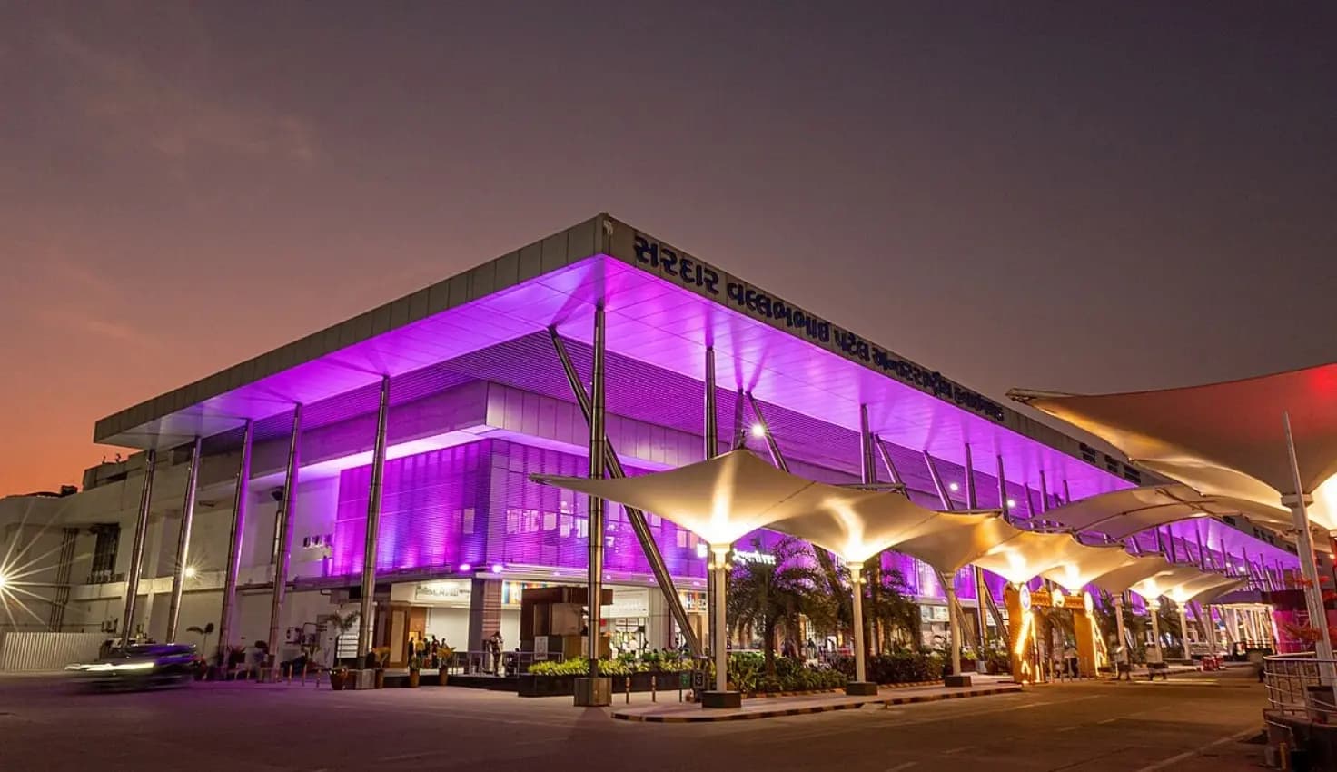Ahmedabad Airport Guide 2025: Terminals, Facilities, and Travel Tips